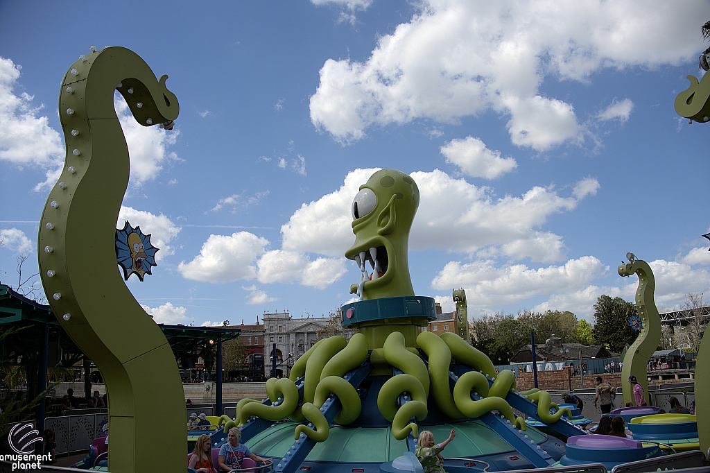 Kang & Kodos' Twirl 'n' Hurl