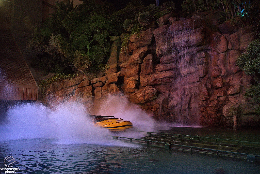 Jurassic World: The Ride