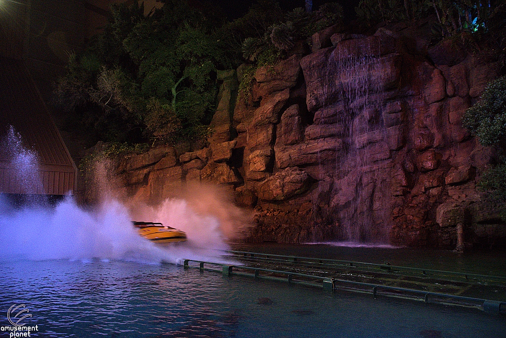 Jurassic World: The Ride
