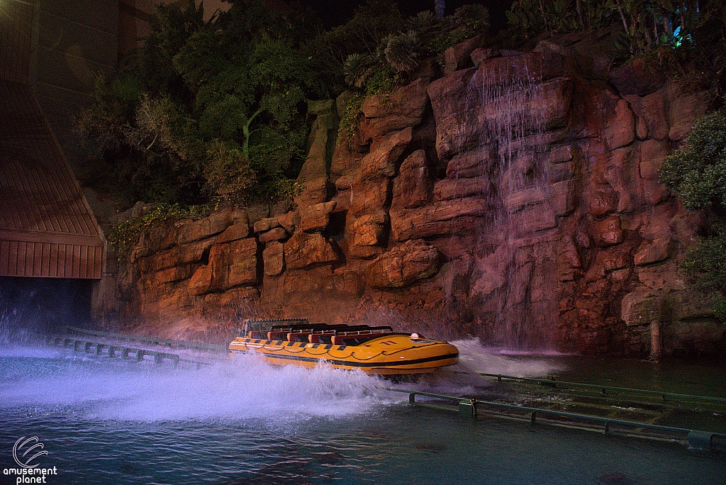 Jurassic World: The Ride