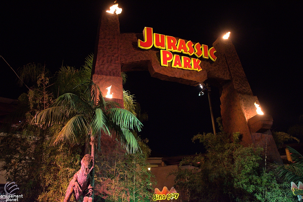 Jurassic World: The Ride