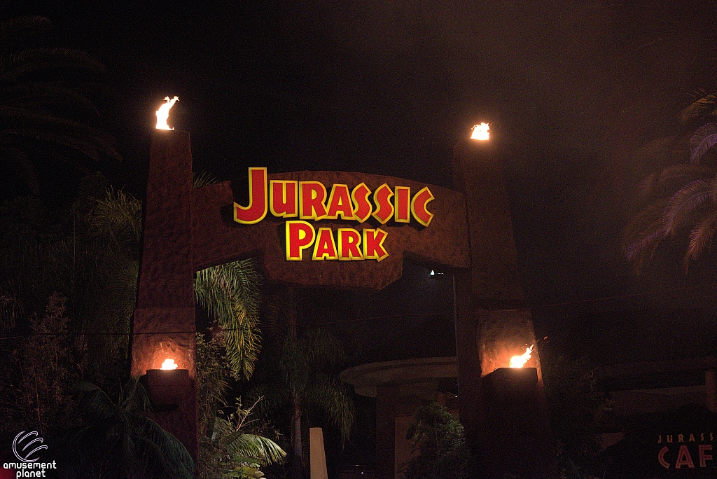 Jurassic World: The Ride