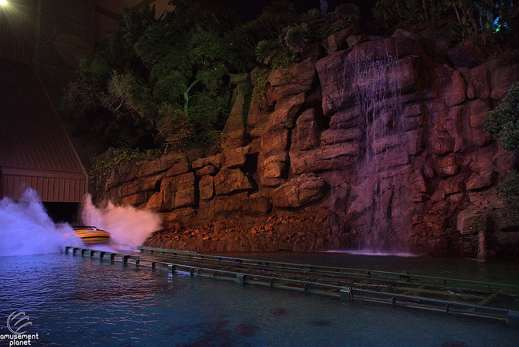 Jurassic World: The Ride