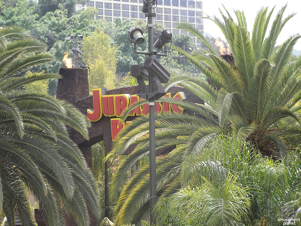 Jurassic World: The Ride