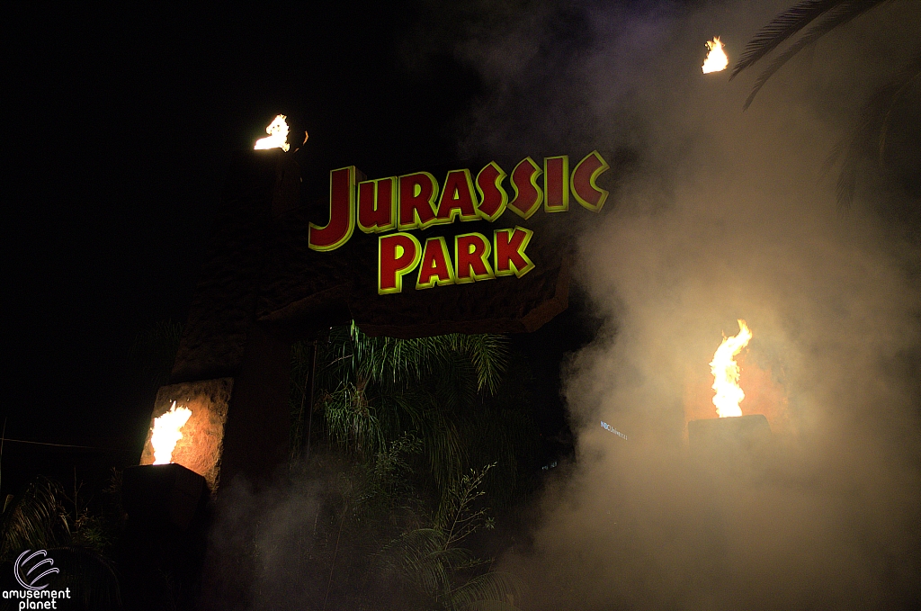 Jurassic World: The Ride