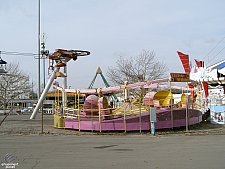 Tilt-A-Whirl