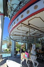 Carousel Columbia