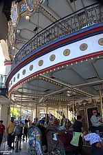 Carousel Columbia