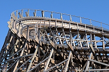 Gold Striker