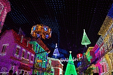 Osborne Family Spectacle of Dancing Lights