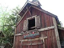 Splash Mountain