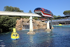 Finding Nemo Submarine Voyage