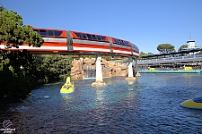 Finding Nemo Submarine Voyage