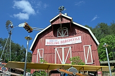 Barnstormer