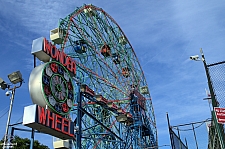 Deno's Wonder Wheel Amusement Park