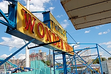 Deno's Wonder Wheel Amusement Park