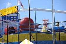 Tilt a Whirl