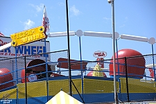 Tilt a Whirl