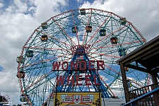 Wonder Wheel