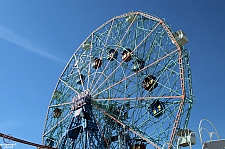 Wonder Wheel