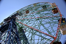 Wonder Wheel