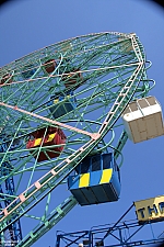 Wonder Wheel