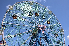 Wonder Wheel