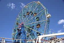 Wonder Wheel