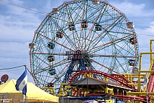 Wonder Wheel