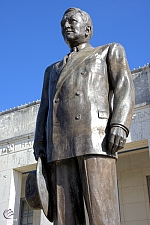 R.L. Thornton Statue