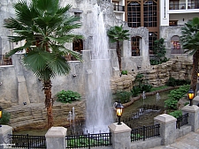 Gaylord Texan Resort