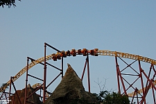 Volcano: The Blast Coaster