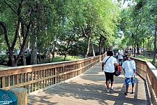 Six Flags America
