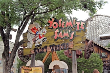 Yosemite Sam's Wacky Wagons