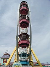 Crow's Nest Ferris Wheel