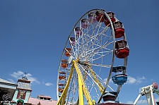 Crow's Nest Ferris Wheel