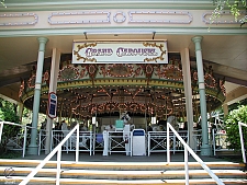 Grand American Carousel