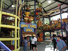 Looney Tunes Lodge