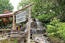 Six Flags St. Louis