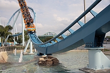 Pipeline: The Surf Coaster