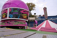 Tilt-A-Whirl