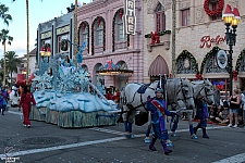 Macy's Holiday Parade 2015