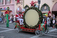 Macy's Holiday Parade 2015