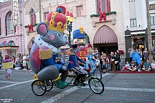 Macy's Holiday Parade 2015
