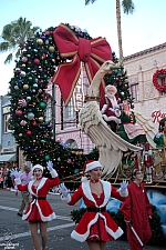 Macy's Holiday Parade 2015