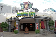 Monsters Café