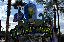 Kang & Kodos' Twirl 'n' Hurl