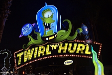 Kang & Kodos' Twirl 'n' Hurl