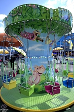 tsf25-kidswing002